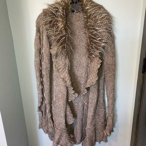 Bacci size L long sweater with faux fur and ruffle